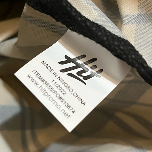 Great Clips Lightweight Plaid Tote Bag - Picture 5 of 5